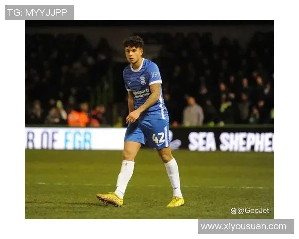 足球明星运动服穿搭秘诀 打造场上场下同样帅气的运动风格